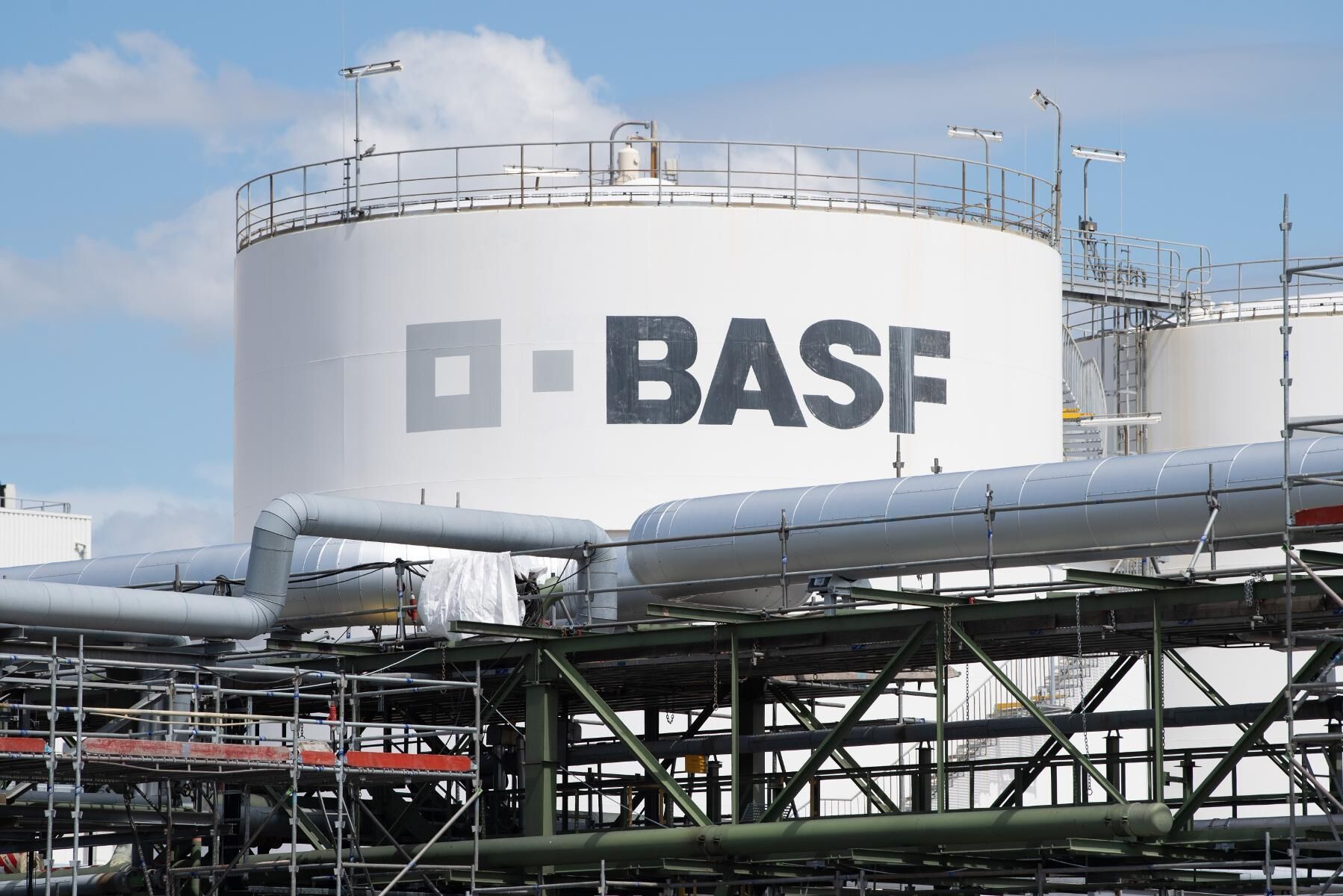 "Vi inom kemiindustrin både vill och kan bidra", skriver Susanne Kuschel, Senior Public Affairs Manager, BASF.