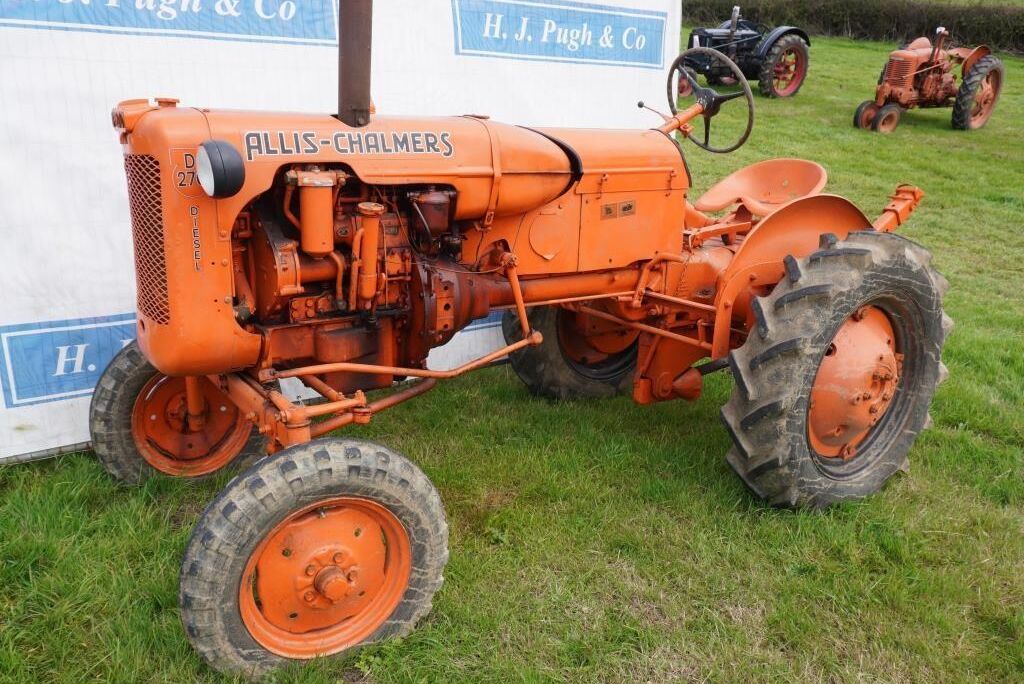 Allis Chalmer D276.