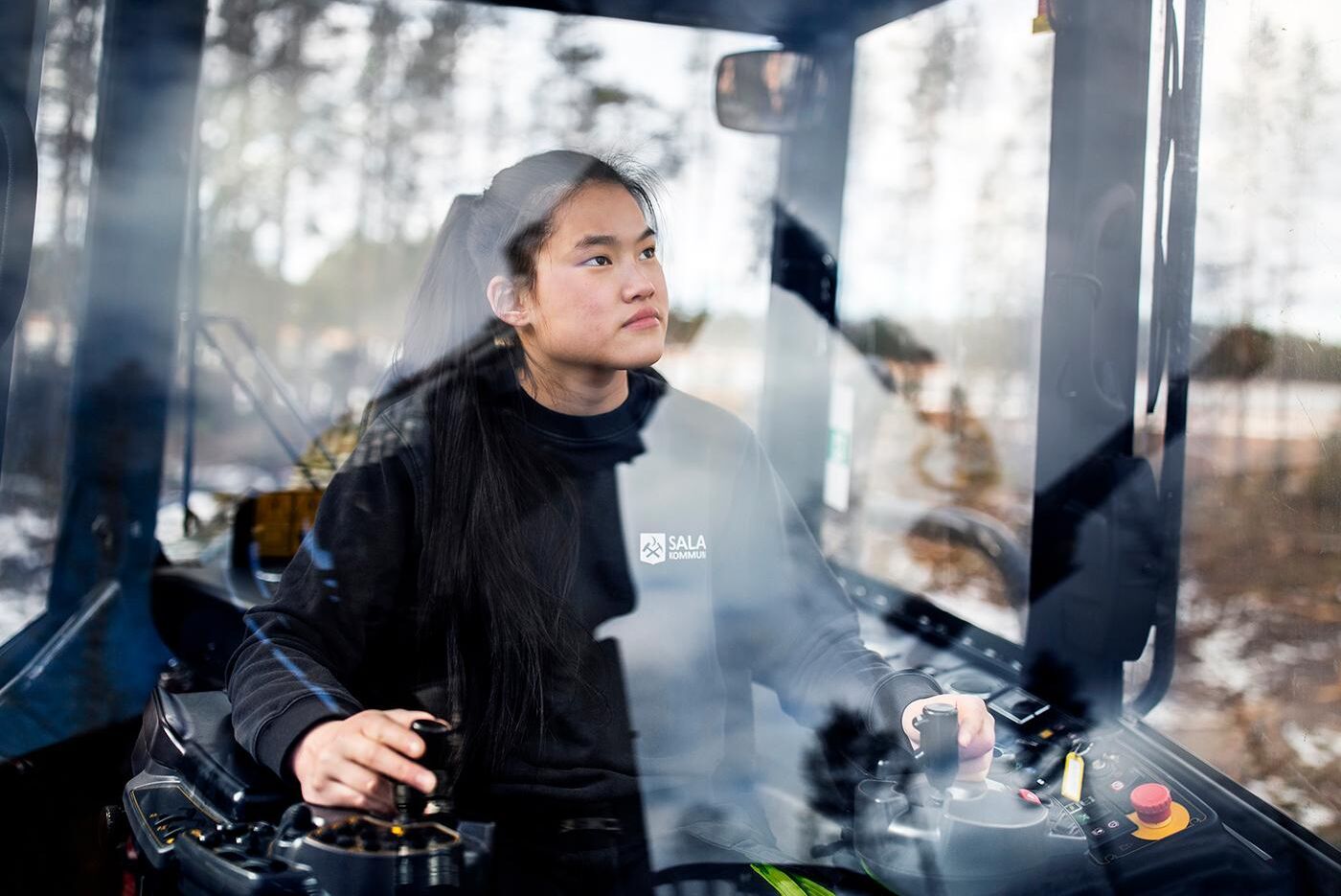 Cissi Svennblad, som går andra året på skogsprogrammet på Ösby Naturbruksgymnasium, var den första som porträtterades till kalendern.