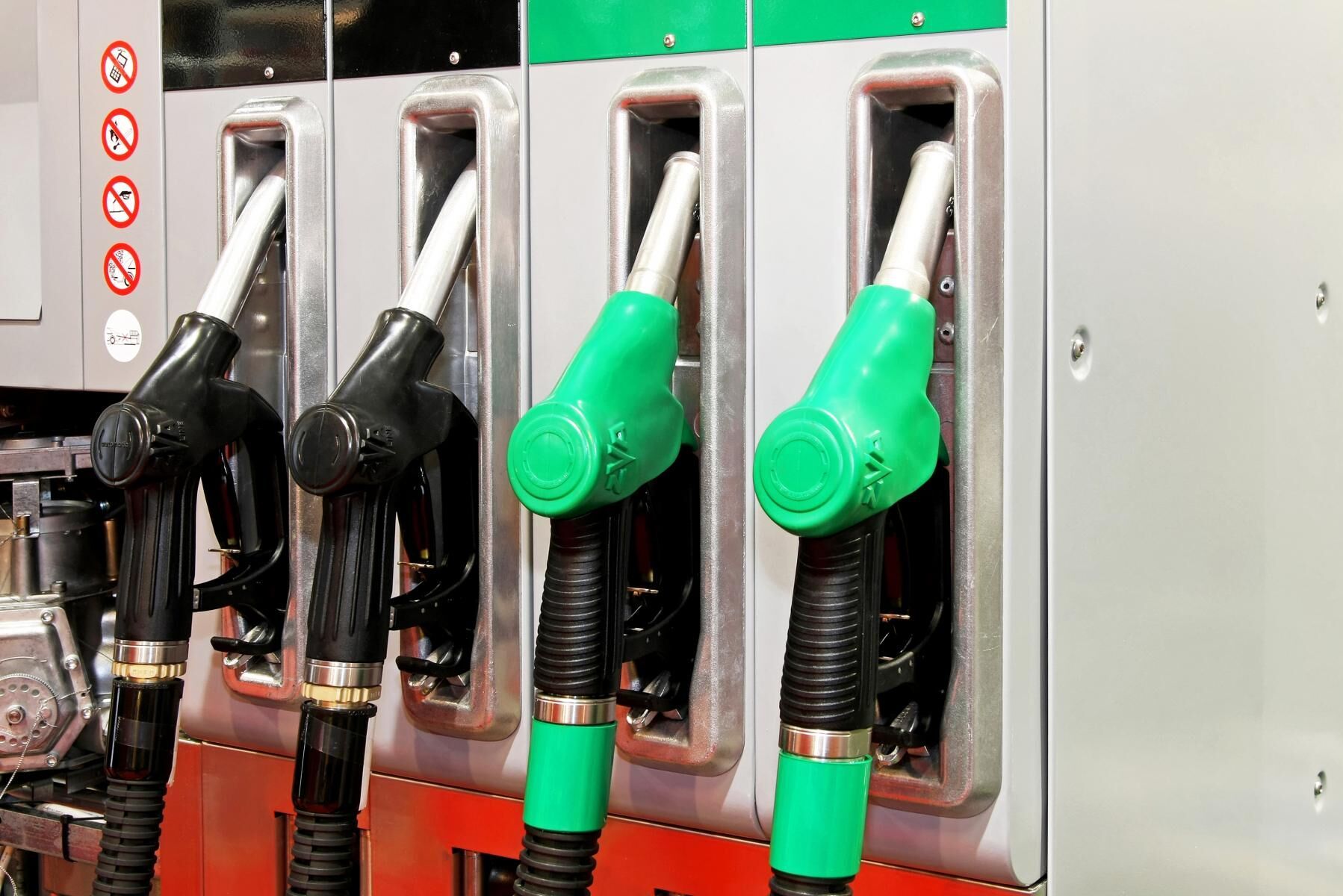 Under fredagen steg bensinpriset med 25 öre per liter. Arkivbild.