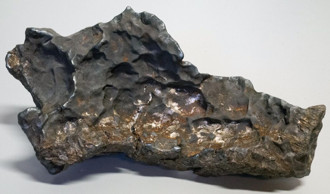 Meteoriten som slog ned utanför Enköping i höstas väger 14 kilo.