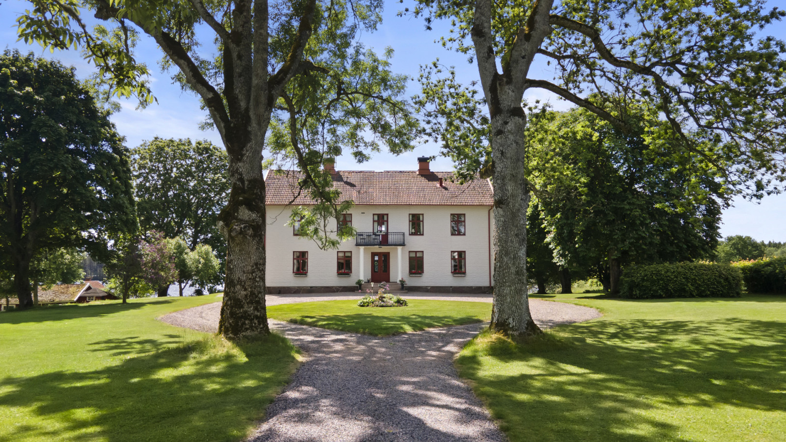 Skavenäs Mattisgård | Skavenäs - Exklusivt sjöläge