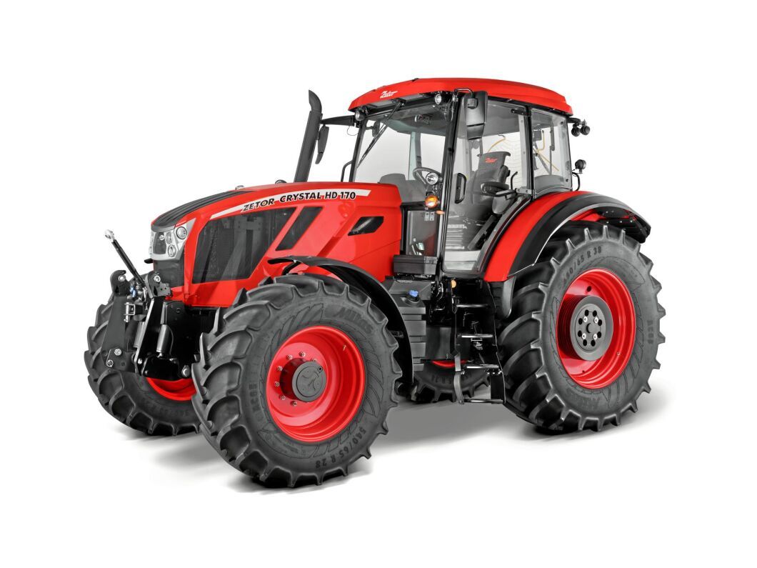Nya Crystal har en sex-cylindrig motor från Deutz på 171 hästkrafter. Motorn möter miljökraven enligt steg fyra.