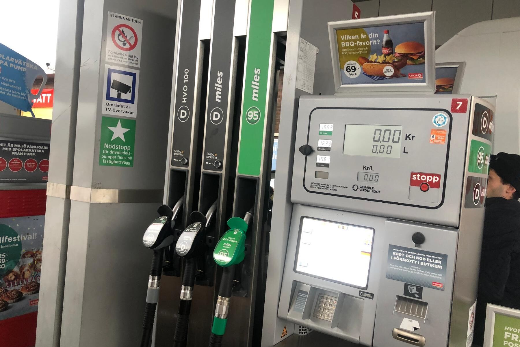 Nu blir det billigare att tanka HVO-100 vid Circle K:s pumpar. Arkivbild.
