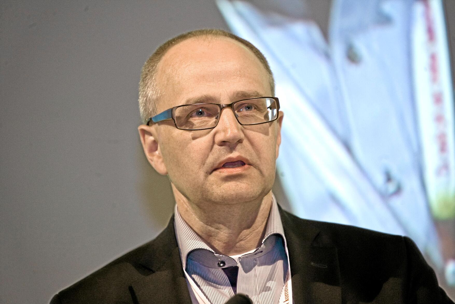 LRF:s ordförande Palle Borgström kommer att besöka Molstaberg som den senaste tiden har drabbats av flera vargattacker.