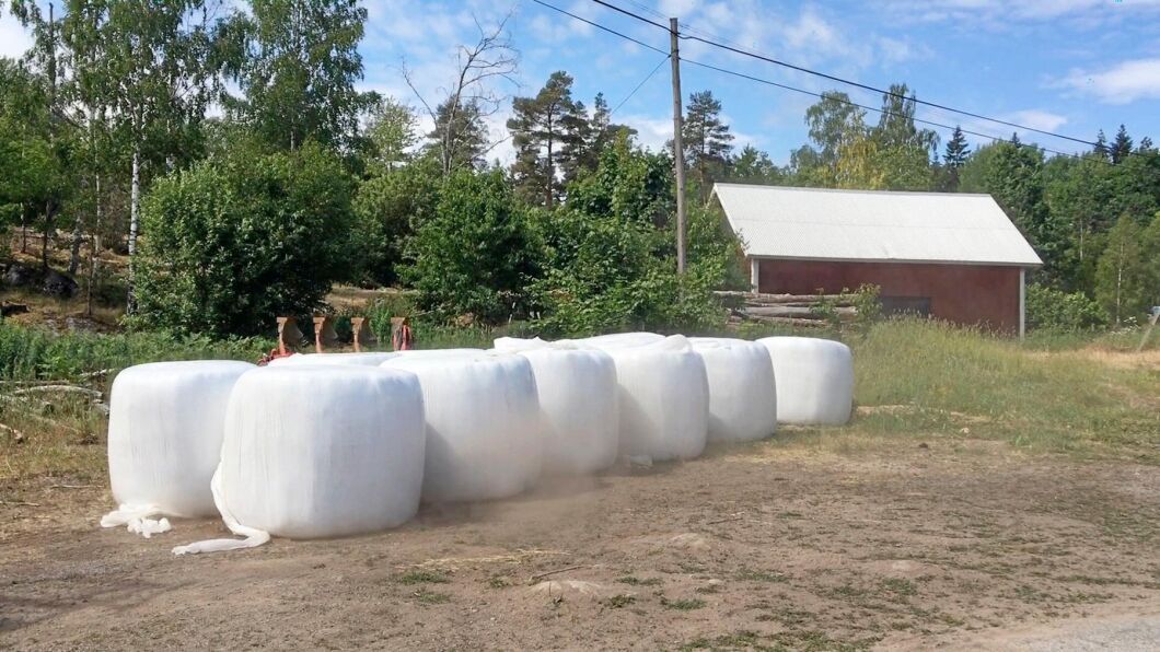 Snart kan lantbrukare som kämpar med att minska sitt klimatavtryck köpa plastfilm som baseras på återvunnet material.