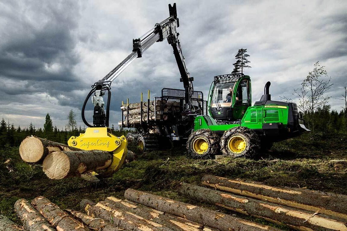Ett stadigt grepp om täten i skotartoppen har John Deere. Och modellen 1510G leder modelligan med marginal.