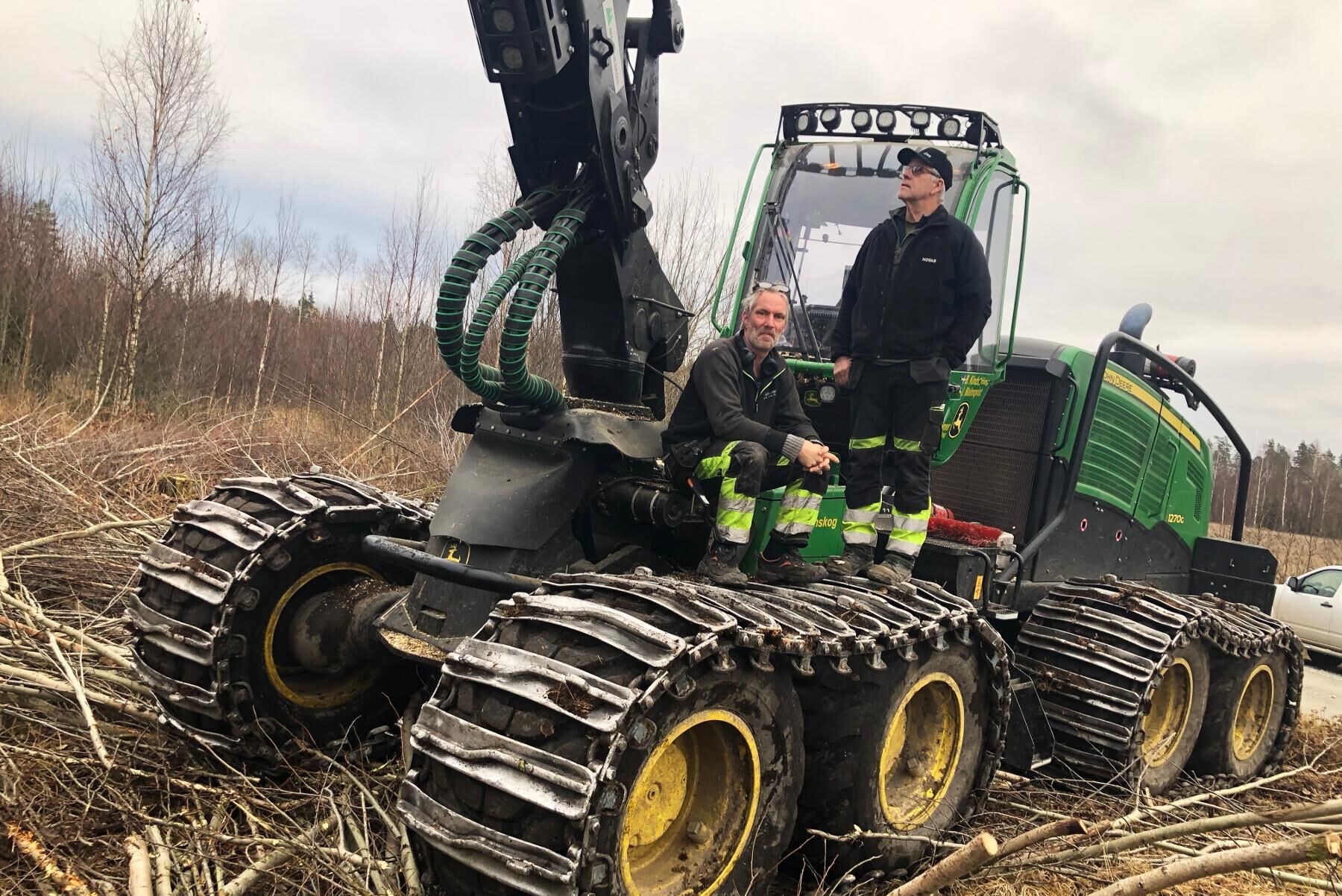 Jörgen Malmqvist kör Kolbjörn Kindströmers nya John Deere-skördare.
