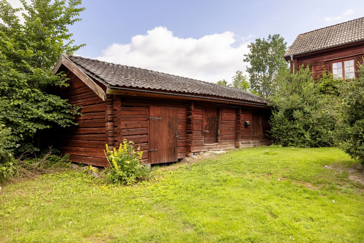Vidarsgården - Gård i Rinkaby, fina åkerarealer