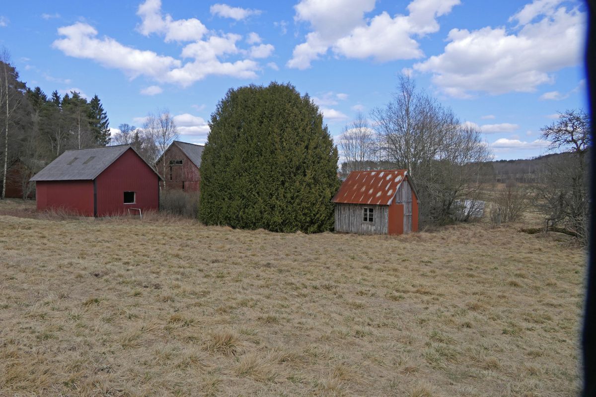 Källsmossen - Äldre gård med skog och jord