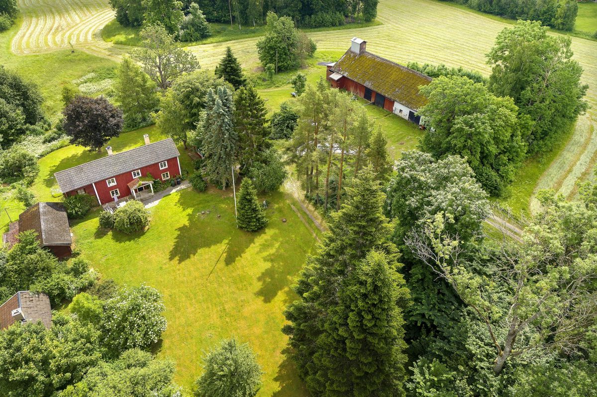 Vidarsgården - Gård i Rinkaby, fina åkerarealer