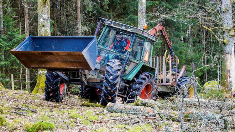 ”Det är nog socknens fulaste traktor”