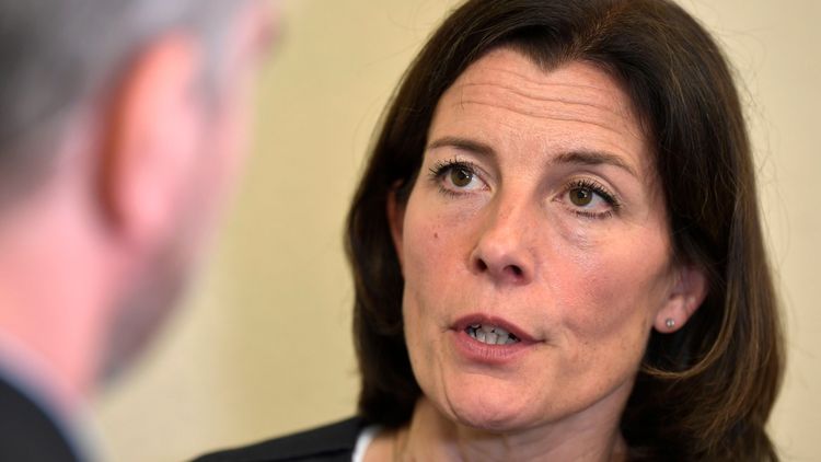 KU: Regeringen ska rätta sig efter riksdagen