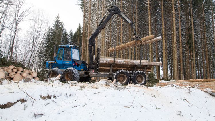 Replik: Skogsindustrin vill ha fler maskinförare