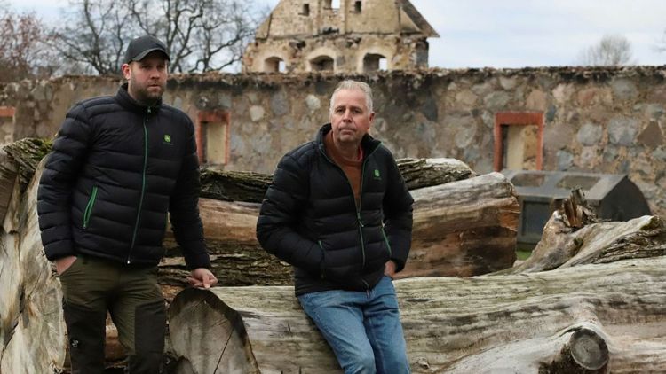 De förlorade 2 000 ton spannmål i branden
