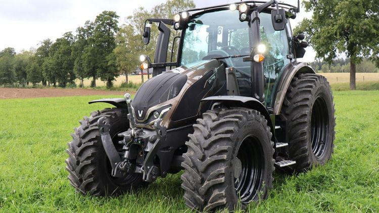Valtra tar revansch i traktortoppen